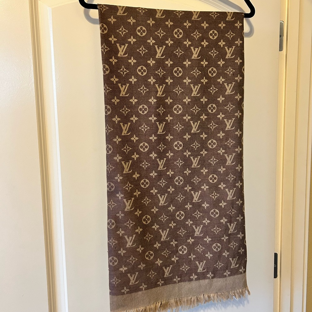 Louis Vuitton Scarf